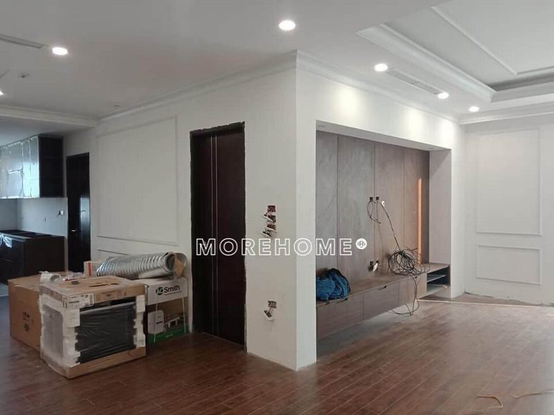 Thi công hoàn thiện không gian phòng khách với nội thất gỗ tự nhiên kết hợp gỗ công nghiệp